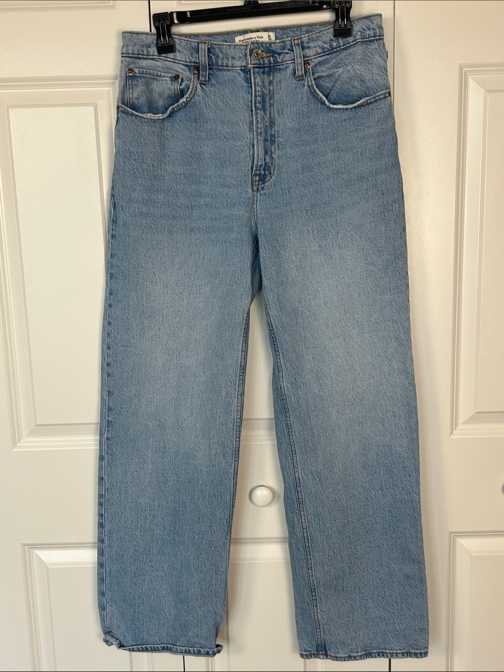 Abercrombie & Fitch The 90’s Relaxed Jean High Rise Size 30